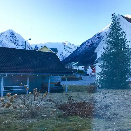 Holmen 2 - Ground Floor * Balestrand
