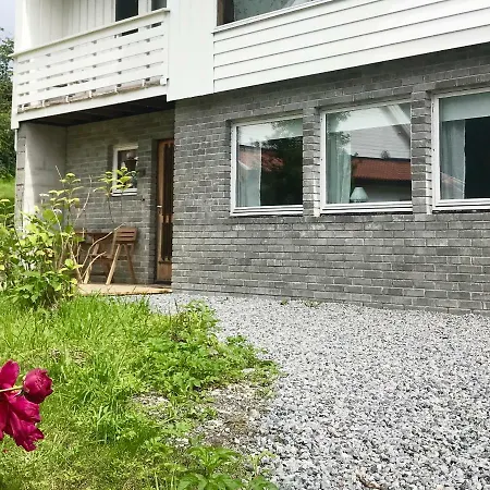 Holmen 2 - Ground Floor Balestrand